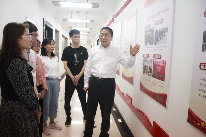 超大 超大現(xiàn)代農(nóng)業(yè) 超大現(xiàn)代農(nóng)業(yè)集團 超大 超大現(xiàn)代農(nóng)業(yè) 超大現(xiàn)代農(nóng)業(yè)集團